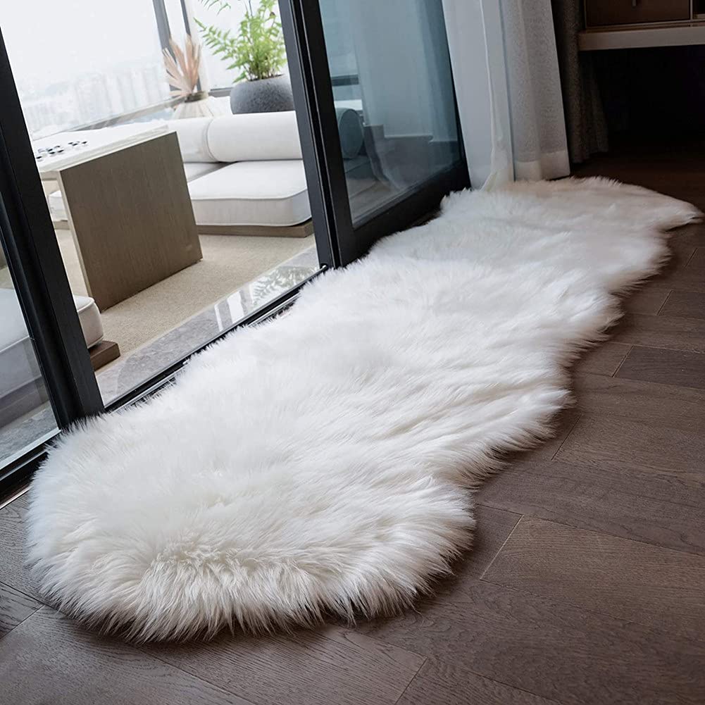 Soft Fluffy Rug Faux Sheepskin Fur Area Rug Shaggy Couch Cover Seat Cushion Furry Carpet Beside Rugs for Bedroom Floor Sofa Living Room Runner, 60x180cm